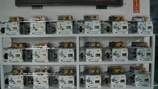 如何避免沖床送料機(jī)出現(xiàn)日常事故？